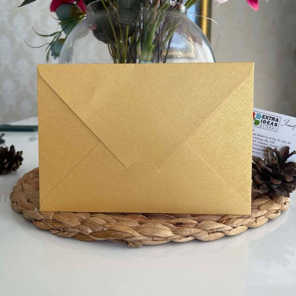 14x20 Cm, Luxury Cardboard, Horizontal Triangle Flap - Gold Colour Envelope